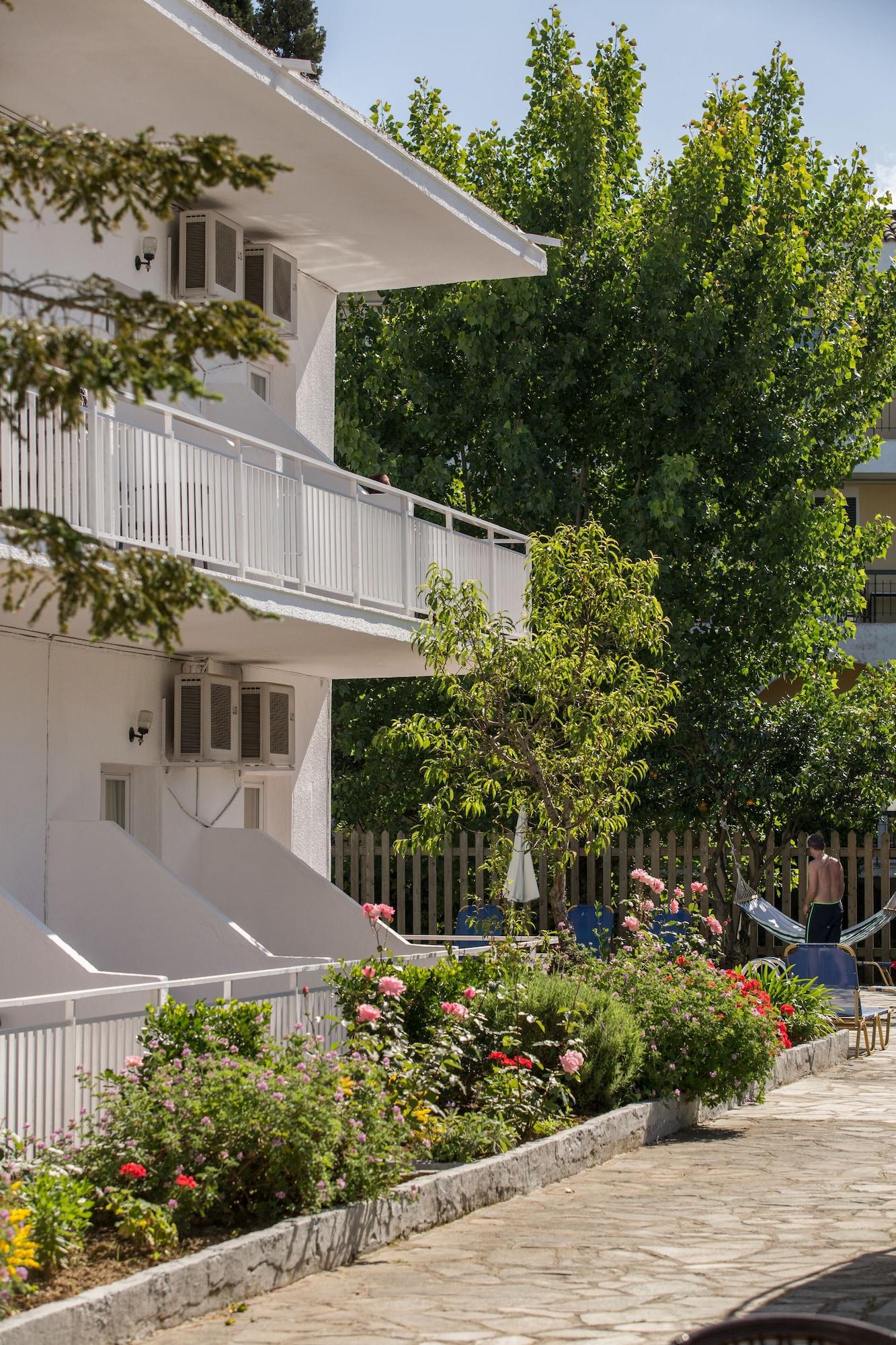 Popi Star Hotel Guviá Kültér fotó