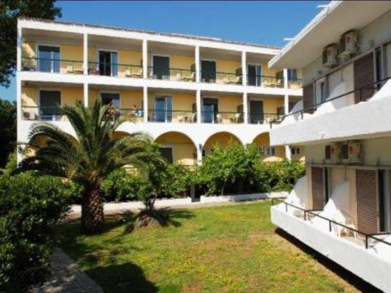 Popi Star Hotel Guviá Kültér fotó