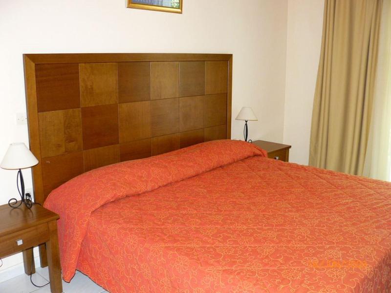 Popi Star Hotel Guviá Kültér fotó