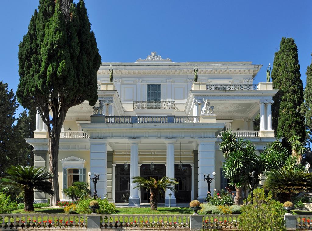 Popi Star Hotel Guviá Kültér fotó